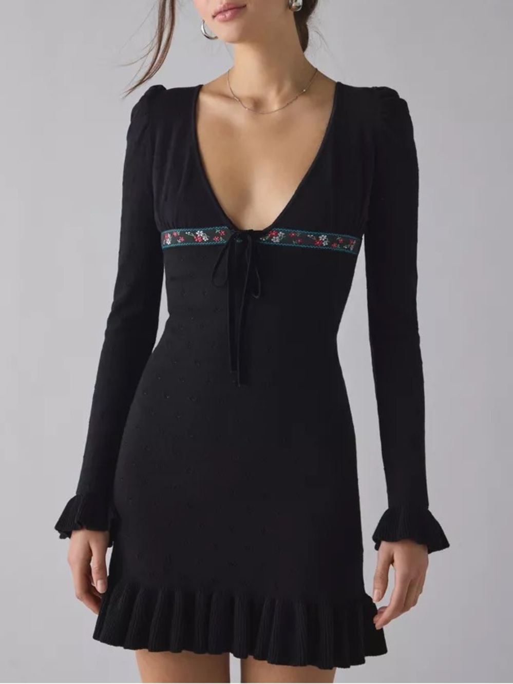 New Black Long-Sleeve V-Neck Knit Dress with Embroidered Trim